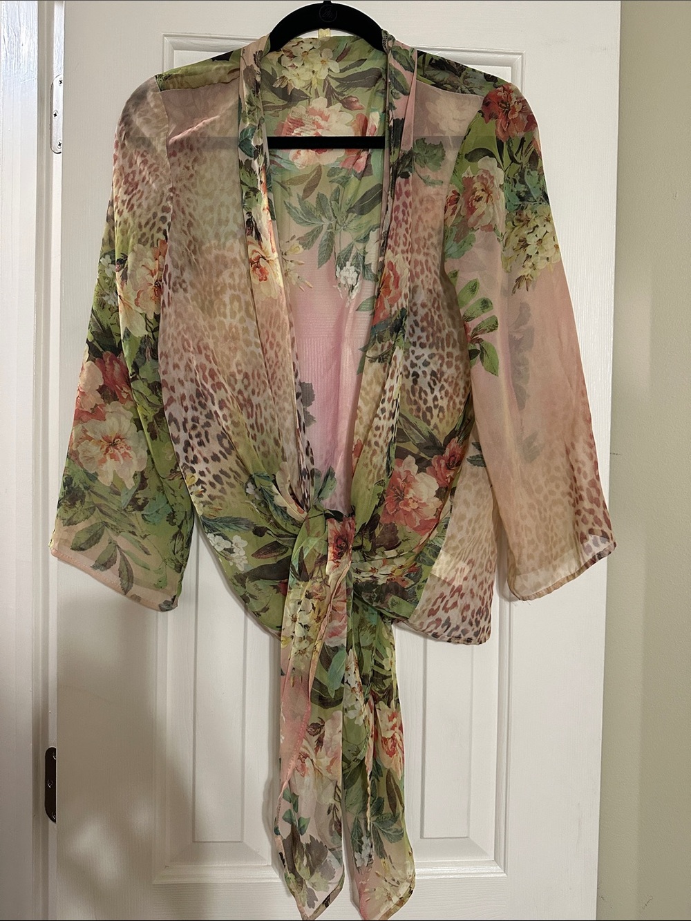 Sheer Floral & Leopard Tie-Front - Pink and Green